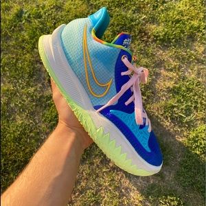 Sue Bird X Kyrie Low 4